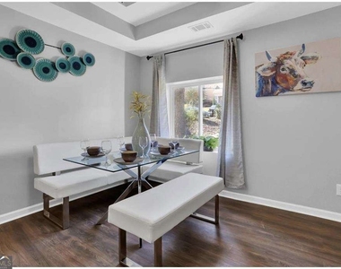 3162 Oakdale Road - Photo Thumbnail 7