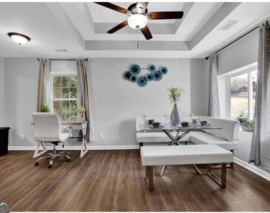 3162 Oakdale Road - Photo Thumbnail 8