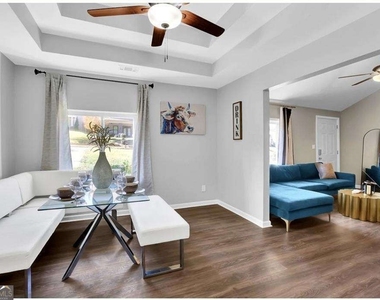3162 Oakdale Road - Photo Thumbnail 6