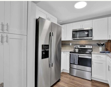3162 Oakdale Road - Photo Thumbnail 10
