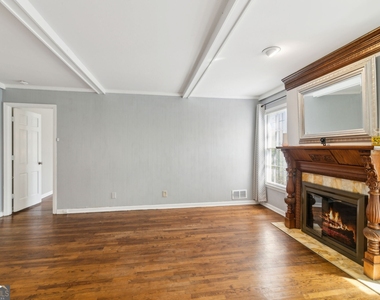 355 Westerhall Court - Photo Thumbnail 7