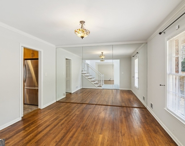 355 Westerhall Court - Photo Thumbnail 4