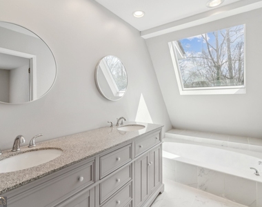 355 Westerhall Court - Photo Thumbnail 16