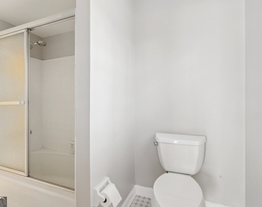 355 Westerhall Court - Photo Thumbnail 27