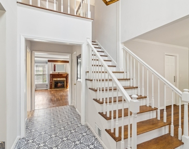 355 Westerhall Court - Photo Thumbnail 3