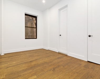 Claremont Ave & Tiemann Place - Photo Thumbnail 6