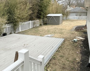 2025 Lesser Parkway - Photo Thumbnail 9