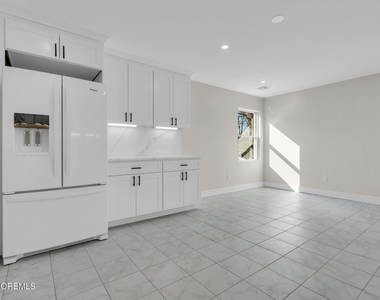 2334 Adams Avenue - Photo Thumbnail 5