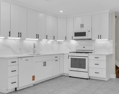 2334 Adams Avenue - Photo Thumbnail 3