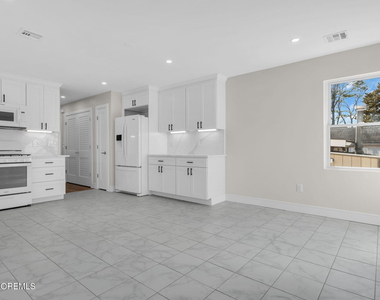 2334 Adams Avenue - Photo Thumbnail 4