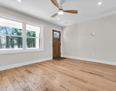 2334 Adams Avenue - Photo Thumbnail 9