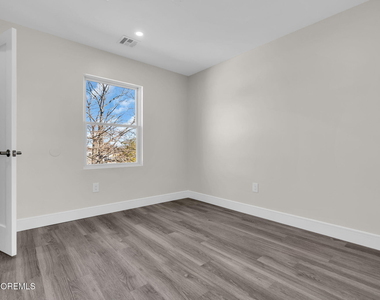 2334 Adams Avenue - Photo Thumbnail 15