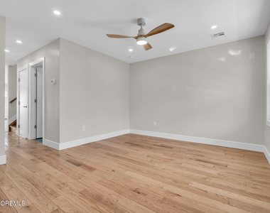 2334 Adams Avenue - Photo Thumbnail 8