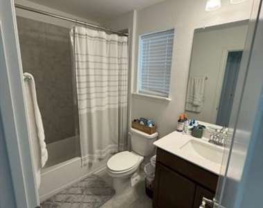 4617 Golden Gate Way - Photo Thumbnail 6