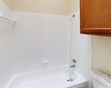732 Versailles Street - Photo Thumbnail 14