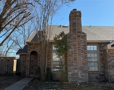 732 Versailles Street - Photo Thumbnail 1