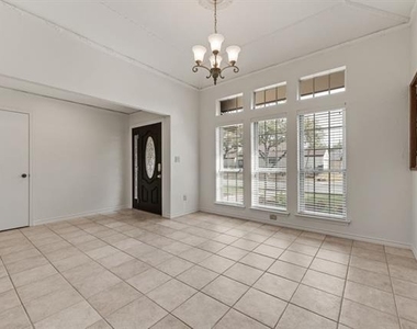 6943 Mill Falls Drive - Photo Thumbnail 2