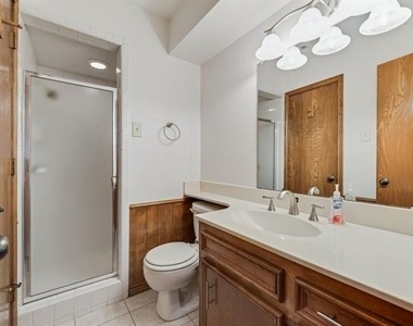 6943 Mill Falls Drive - Photo Thumbnail 7