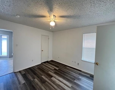 6403 San Juan Avenue - Photo Thumbnail 10