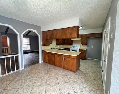 6403 San Juan Avenue - Photo Thumbnail 2