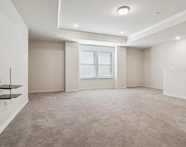 235 Hadley Lane - Photo Thumbnail 11