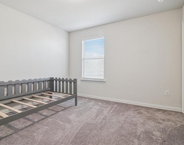 235 Hadley Lane - Photo Thumbnail 18