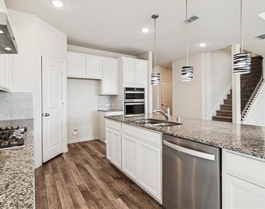 235 Hadley Lane - Photo Thumbnail 7