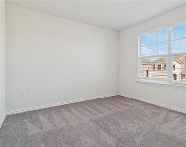 235 Hadley Lane - Photo Thumbnail 19