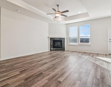 235 Hadley Lane - Photo Thumbnail 4