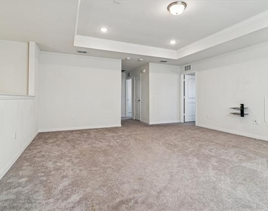 235 Hadley Lane - Photo Thumbnail 10