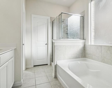 235 Hadley Lane - Photo Thumbnail 13