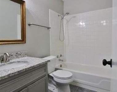 104 Woodie Way - Photo Thumbnail 9