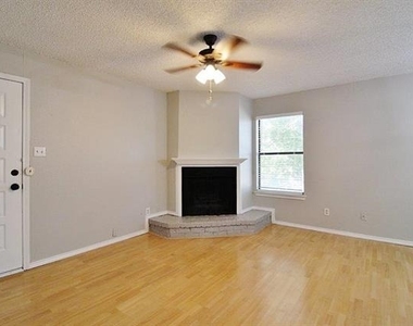 104 Woodie Way - Photo Thumbnail 2