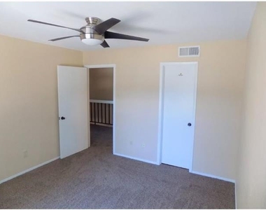 14800 Enterprise Drive - Photo Thumbnail 11