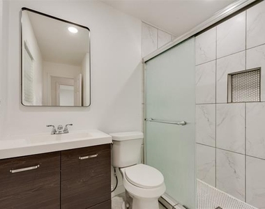 1104 Belvedere Drive - Photo Thumbnail 13
