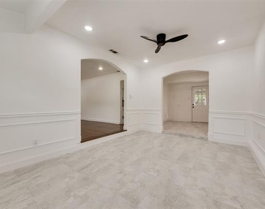 1104 Belvedere Drive - Photo Thumbnail 10
