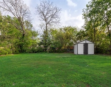 1104 Belvedere Drive - Photo Thumbnail 17