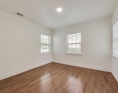 1104 Belvedere Drive - Photo Thumbnail 12