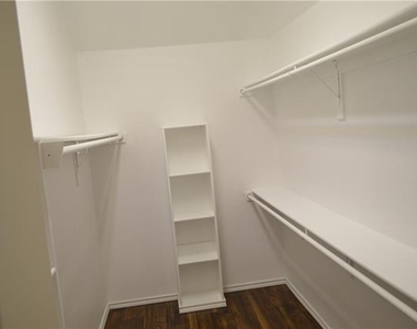 4725 Bristol Trace Trail - Photo Thumbnail 17
