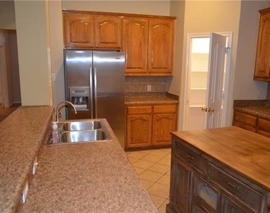 4725 Bristol Trace Trail - Photo Thumbnail 14