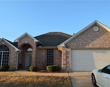 4725 Bristol Trace Trail - Photo Thumbnail 1
