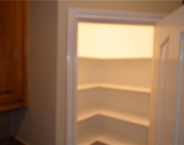4725 Bristol Trace Trail - Photo Thumbnail 10