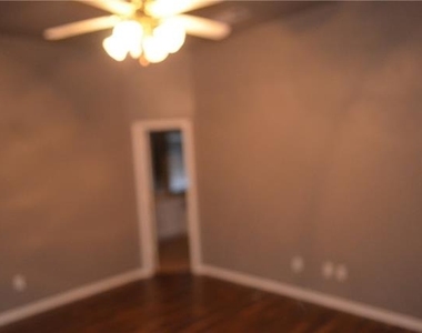 4725 Bristol Trace Trail - Photo Thumbnail 16