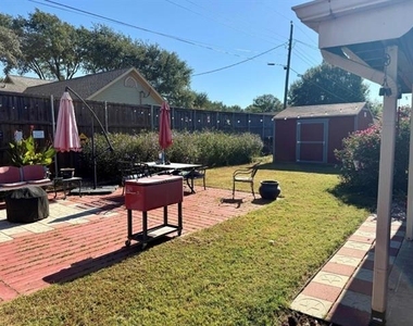 124 Juanita Avenue - Photo Thumbnail 3