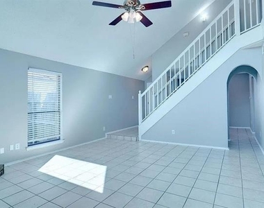 1400 Paintbrush Street - Photo Thumbnail 4