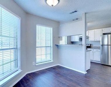 1400 Paintbrush Street - Photo Thumbnail 5