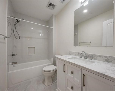 1721 W Walker Street - Photo Thumbnail 7