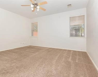 3611 Valley Forge Drive - Photo Thumbnail 9
