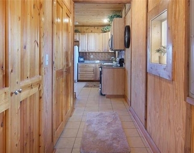 504 Doe Lane - Photo Thumbnail 8