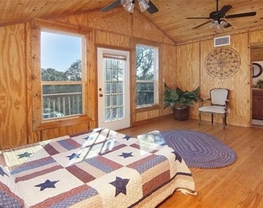 504 Doe Lane - Photo Thumbnail 12